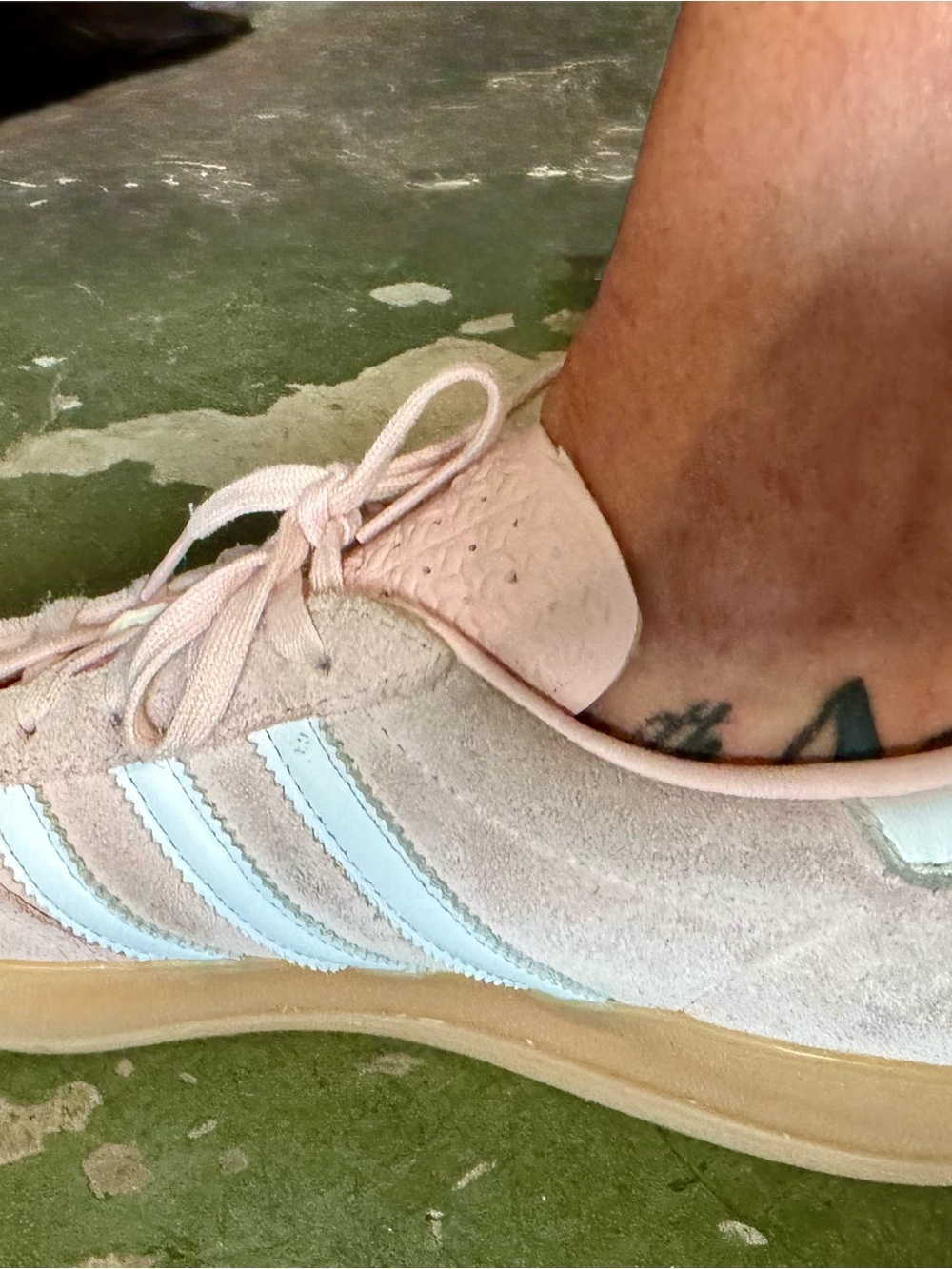 👟Adidas Gazelle Light Pink Suede Sneakers Size 6.5 - Picture 11 of 11